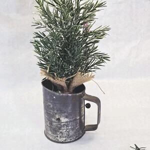 Vintage Bromwell's Three Cup Measuring Flour Sifter Christmas Tree Holder! Decor